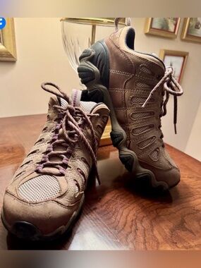 Women's OBOZ Waterproof Hiking Shoes 10M